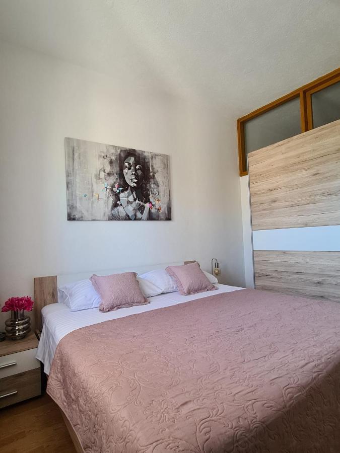 פלוצ'ה Apartman Roza 2 מראה חיצוני תמונה